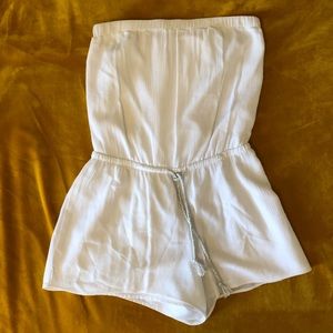NWOT-Juicy Couture sleeveless white Romper-size L